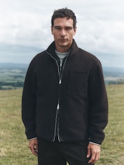 Green Onion Quilted Gilet - Image 7 of 11