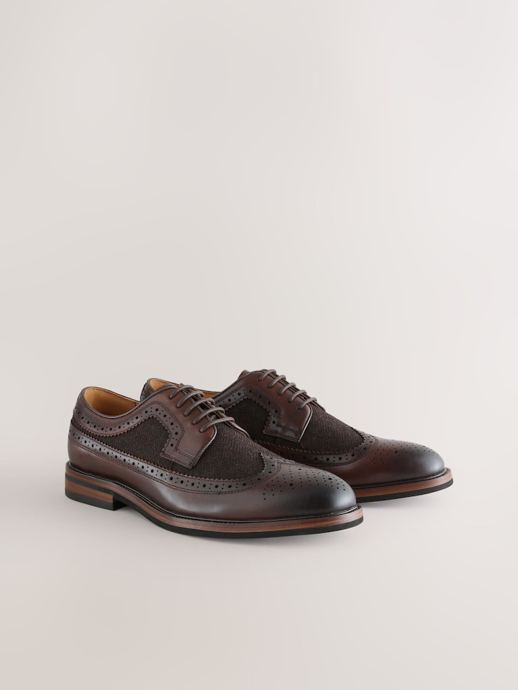 Brown Leather Brogue Shoes - Image 1 of 6 Brown Leather Brogue Shoes - Image 1 of 6