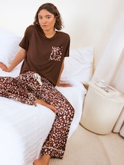 Friends Like These Brown Deer Print Short Sleeve Pyjamas Set - Image 5 of 5