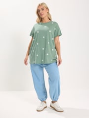 绿色 - Yours Curve 全印花刺绣雏菊T恤 - 5的图像3｝