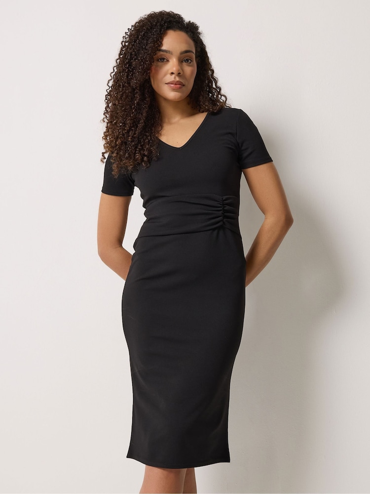 M&Co – Kleid mit geraffter Taille und V-Ausschnitt - Bild 1 von 4