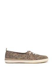 Blowfish Malibu Ez Breezy Slip On Canvas-sko med vanlig passform - Bilde 1 av 7