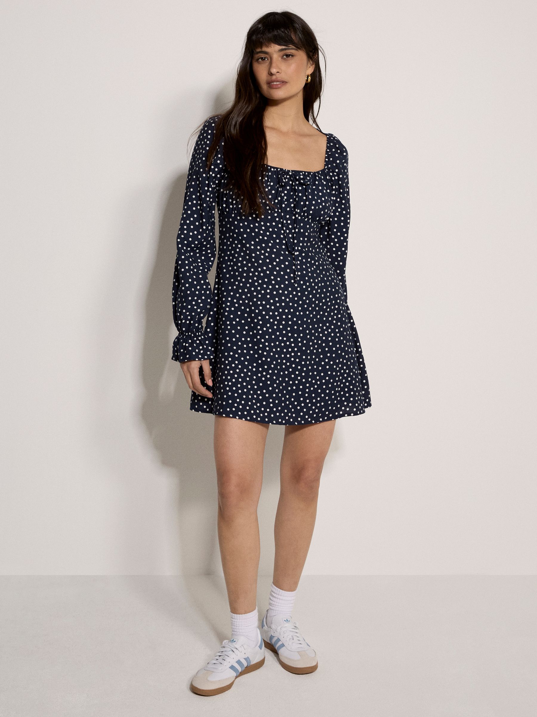 トップス ans dotsloevner MINI DRESS BLUE Racy Lady Luxe Blue Short Sleeve Lace Mini Dress | Pink Boutique