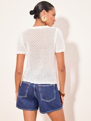 Lipsy White 3D Flower Crochet T-Shirt - Image 4 of 4