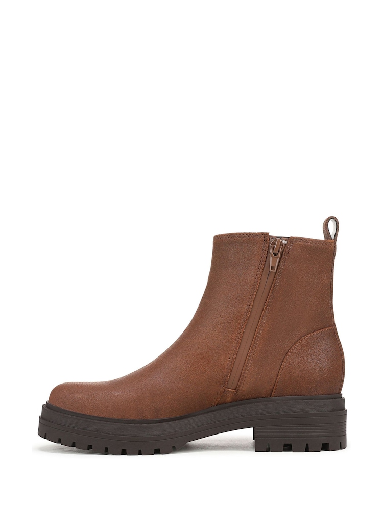 Vionic Brown Georgina Regular Fit Arch Support Chelsea Boots - Image 2 of 7 Vionic Brown Georgina Regular Fit Arch Support Chelsea Boots - Image 2 of 7