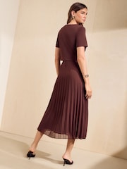 Friends Like These Espresso Brown Short Sleeve 2 in 1 Pleated Midi Dress - Image 5 of 5