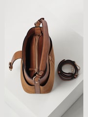 ブラウン - Luella Grey Indra Bucket Cross-Body Bag - 画像 5 / 5