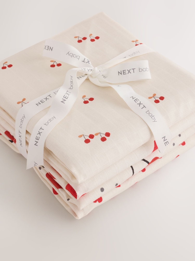 Cherry Hearts Baby Muslins Cloths 4 Pack - Image 5 of 5