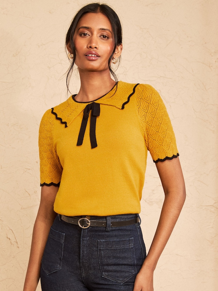 Amarillo - Top de punto con cuello y detalle de lazo "Love & Roses" - Imagen 1 de 4 Amarillo - Top de punto con cuello y detalle de lazo "Love & Roses" - Imagen 1 de 4