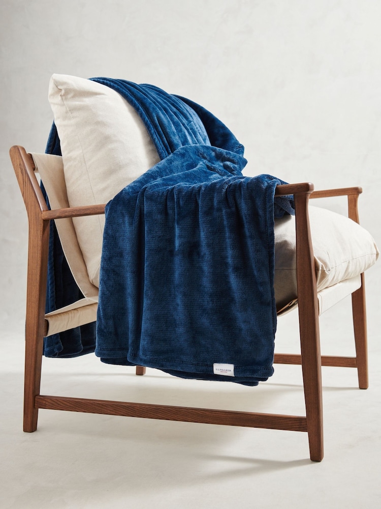 U.S. Polo Assn. Ensign Blue Premium Plush Fleece Throw - Image 6 of 6