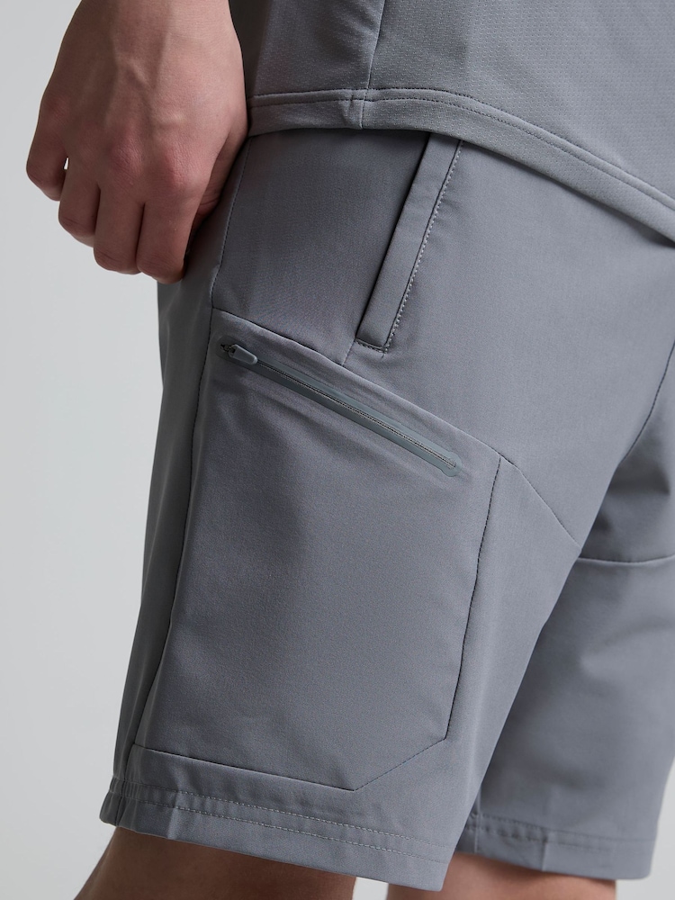 灰色 - 蒙特雷漫步 3.0梭织跑步短裤 - 5的图像5｝