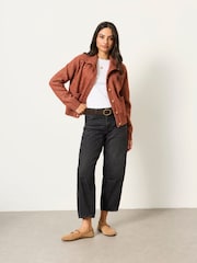FatFace Camber Washed Black Petite Barrel Jeans - Image 4 of 6