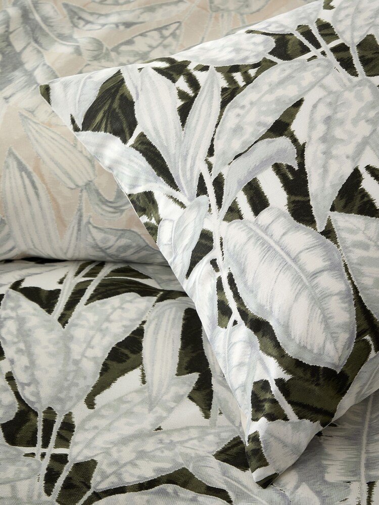 Vantona Black/Multi Havana Tropical Quilt Duvet Cover Set - Image 4 of 4 Vantona Black/Multi Havana Tropical Quilt Duvet Cover Set - Image 4 of 4