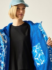 Regatta Blue Adult Waterproof Changing Robe - Image 6 of 9