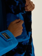 Regatta Blue Adult Waterproof Changing Robe - Image 5 of 9