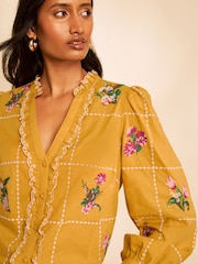 土黃色 - Love & Roses Floral Embroidered Notch Neck Blouse - 圖片 4/5