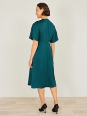 Yumi Green Satin Midi Kimono Dress - Image 4 of 4