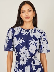 Yumi Blue Flower Stretch Mesh Midi Dress With Angel Sleeves - Image 4 of 4