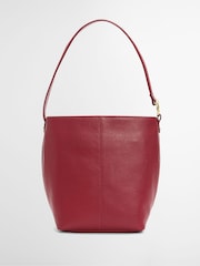 Czerwony - Barbour® Cedar Large Leather Bucket Bag - Obraz 4 z 7