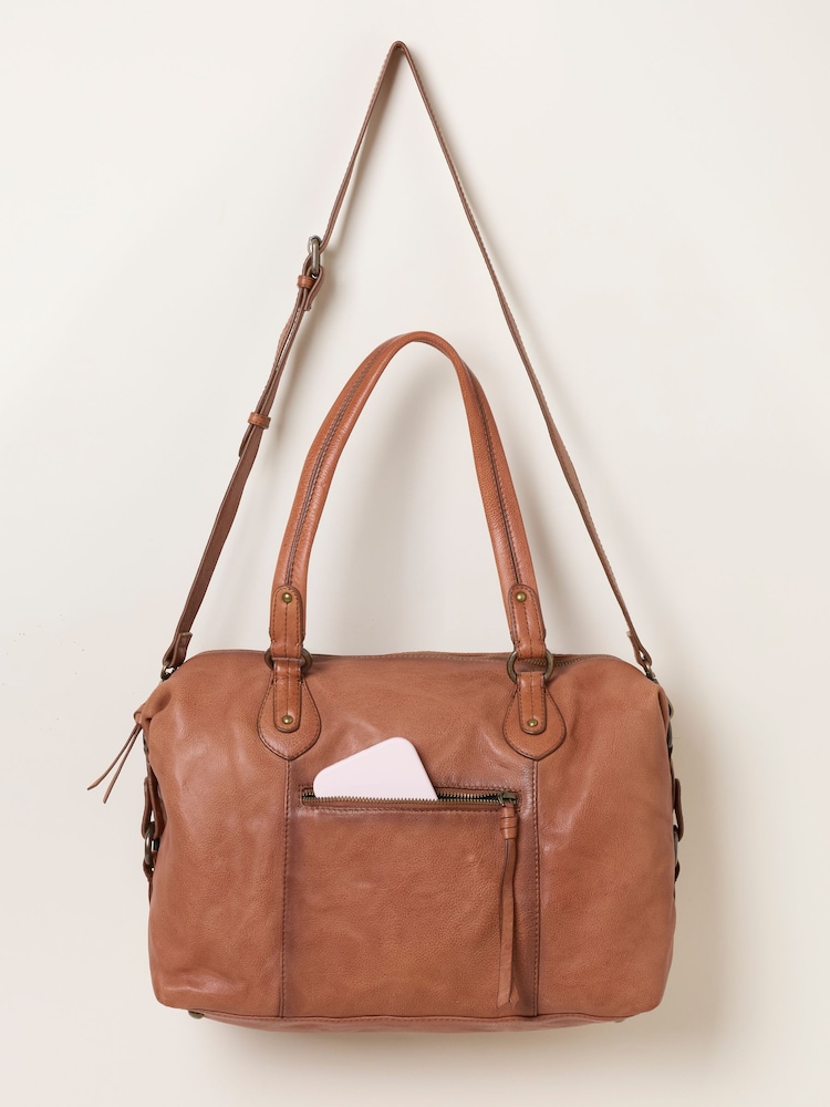 FatFace Chestnut Brown Leather Shoulder Bag - Image 2 of 3 FatFace Chestnut Brown Leather Shoulder Bag - Image 2 of 3
