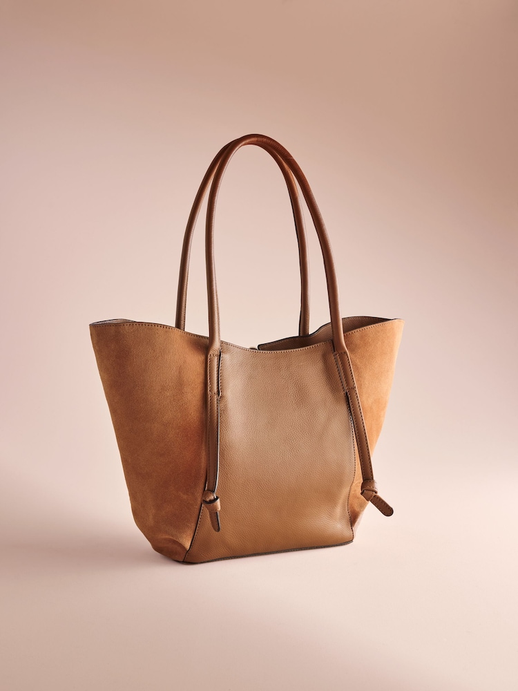 Zamšādas āda, gaiši brūna - B by Ted Baker iepirkumu soma - Attēls 2 no 5 Zamšādas āda, gaiši brūna - B by Ted Baker iepirkumu soma - Attēls 2 no 5