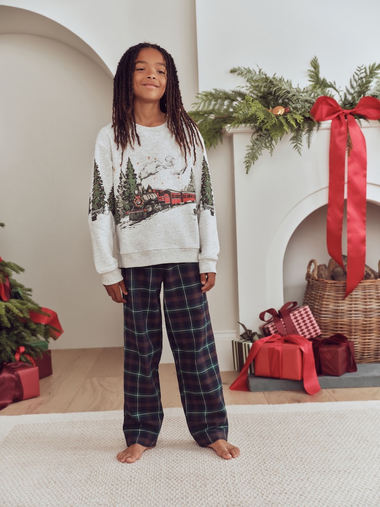Grey/Navy Winter Scene Check Bottoms - Christmas Matching Family Pyjamas (9mths-16yrs) - Bild 2 von 6 Grey/Navy Winter Scene Check Bottoms - Christmas Matching Family Pyjamas (9mths-16yrs) - Bild 2 von 6