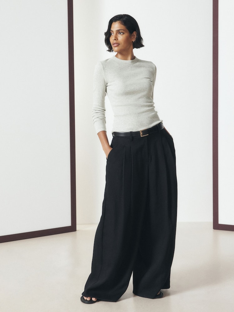 Grey Long Sleeve Ribbed Crew Neck Top - Image 2 of 9 Grey Long Sleeve Ribbed Crew Neck Top - Image 2 of 9