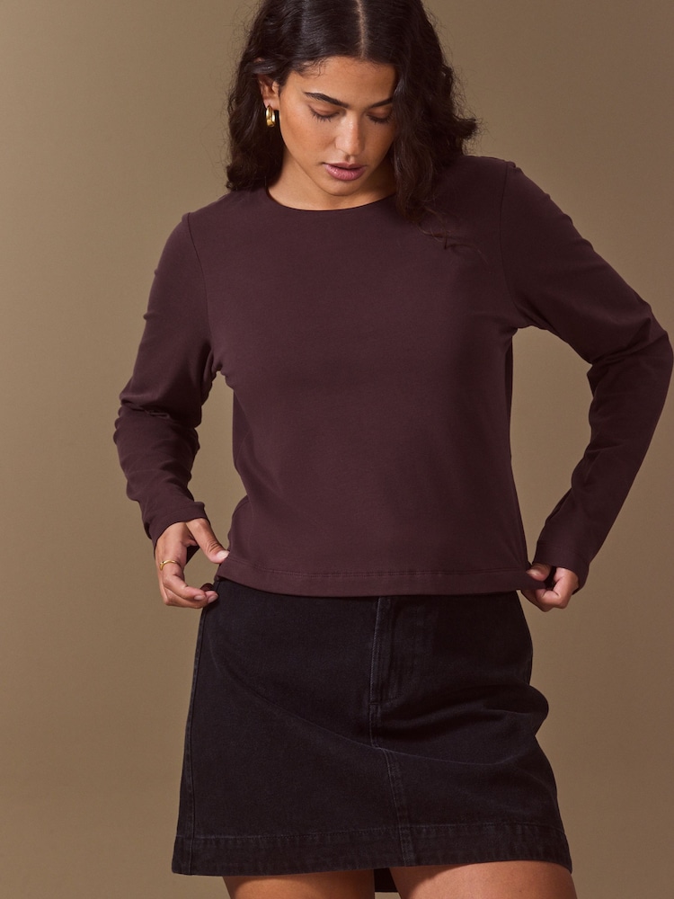 Chocolate Brown Fitted Crew Neck Long Sleeve T-Shirt - Image 2 of 5 Chocolate Brown Fitted Crew Neck Long Sleeve T-Shirt - Image 2 of 5
