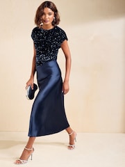 Marin - Friends Like These Asymmetric Sequin Satin Midi Dress - Bild 3 av 5