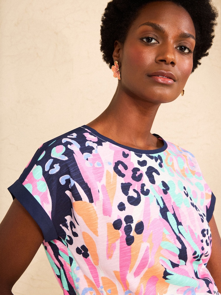 Navy Multi Animal Print - Love & Roses Rund hals Jersey T-shirt - Billede 2 af 4 Navy Multi Animal Print - Love & Roses Rund hals Jersey T-shirt - Billede 2 af 4