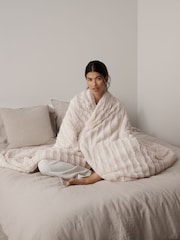 Faux Fur Weighted Blanket - Bild 1 von 3