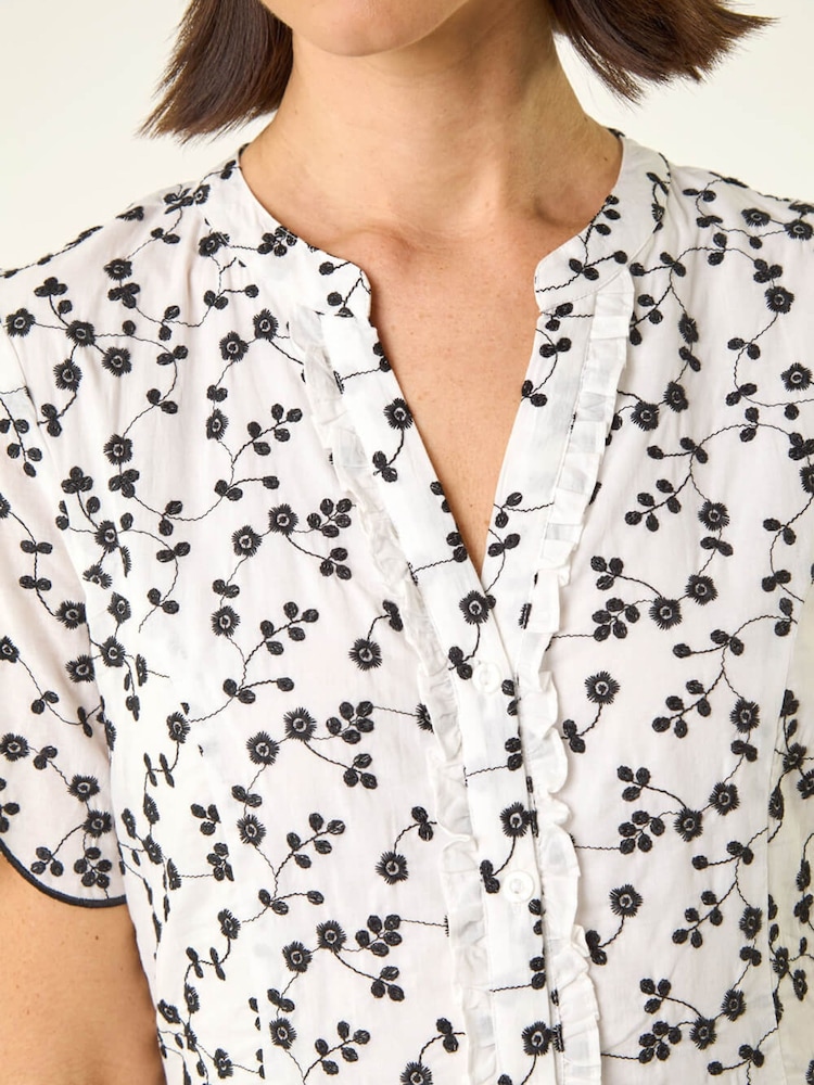 أسود - فستان متوسط الطول مطرز بأزرار من Roman - Image 6 of 6 أسود - فستان متوسط الطول مطرز بأزرار من Roman - Image 6 of 6