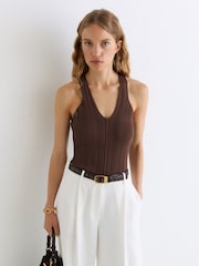 Reiss Chocolate Brown Harris Pleated Knit V-Neck Vest - Image 3 of 6