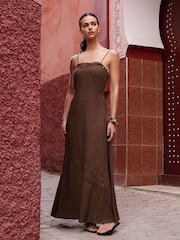 Lipsy Linen Mix Lace Cutwork Detail Maxi Dress - Image 1 de 4