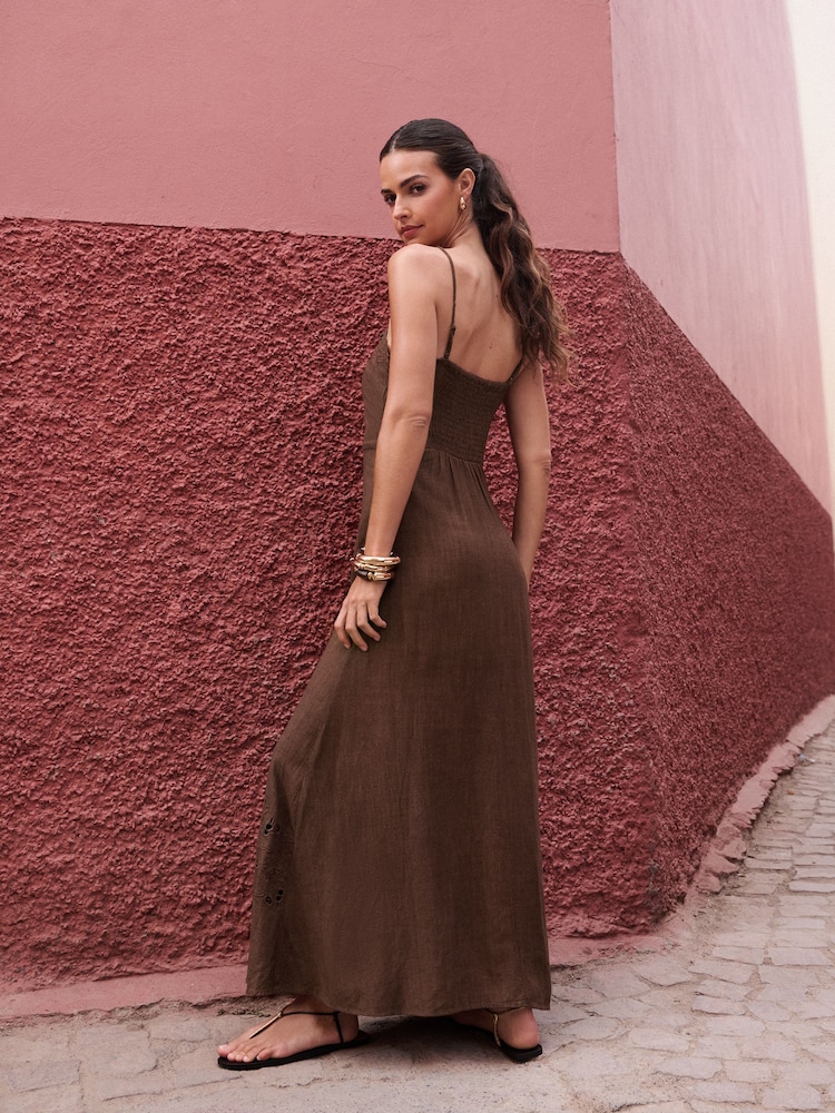 Lipsy Linen Mix Lace Cutwork Detail Maxi Dress - Image 4 de 4