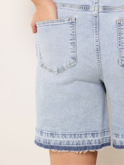 Yours Curve Blue Tie Dye Hem Denim Shorts - Image 4 of 5