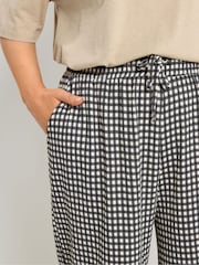 Yours Curve Gingham Wide Leg Trousers 28" - תמונה 4 מתוך 5