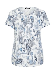 Yours Curve חולצת טי עם שרוולים קצרים וקפלים תפורים - תמונה 5 מתוך 5