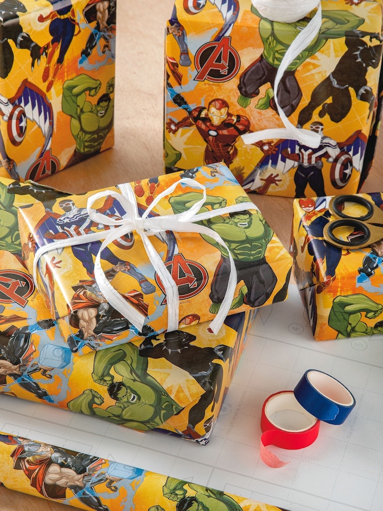 Hallmark 3 x 2m Marvel Avengers Wrapping Paper - Image 1 of 6 Hallmark 3 x 2m Marvel Avengers Wrapping Paper - Image 1 of 6