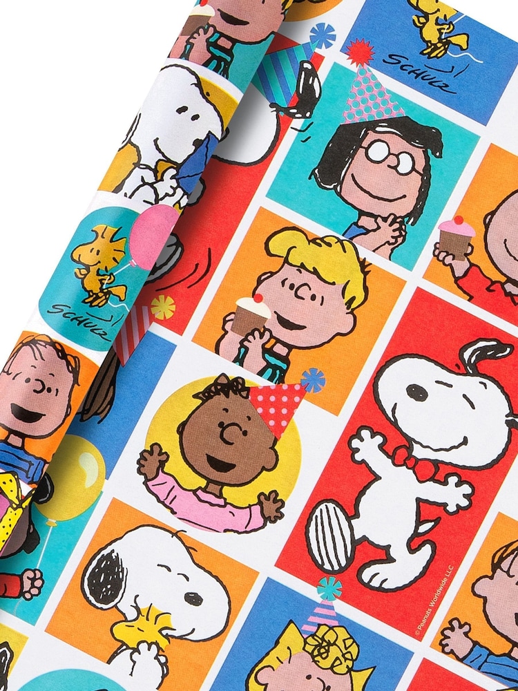 Hallmark 3 x 2m Snoopy & Peanuts Gang Wrapping Paper - Image 6 of 6 Hallmark 3 x 2m Snoopy & Peanuts Gang Wrapping Paper - Image 6 of 6