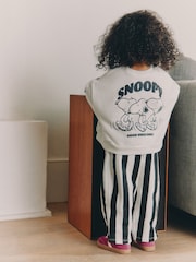 كريم - Snoopy Sweatshirt and Barrel Leg Set (6mths-7yrs) - صورة 4 من 5