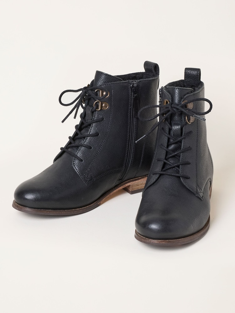 FatFace Camber Black Leather Ankle Boots - Image 2 of 3 FatFace Camber Black Leather Ankle Boots - Image 2 of 3