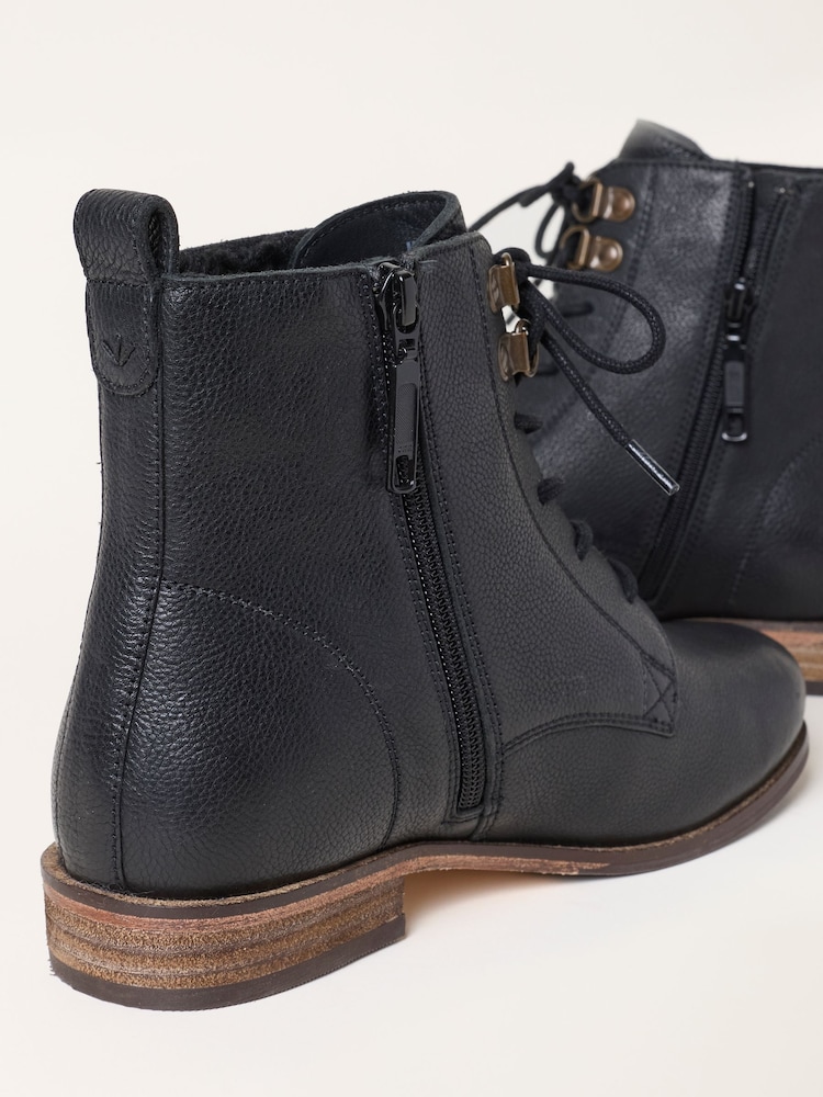 FatFace Camber Black Leather Ankle Boots - Image 3 of 3 FatFace Camber Black Leather Ankle Boots - Image 3 of 3