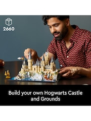Lego Harry Potter Hogwarts Castle and Grounds Big - Image 3 of 8