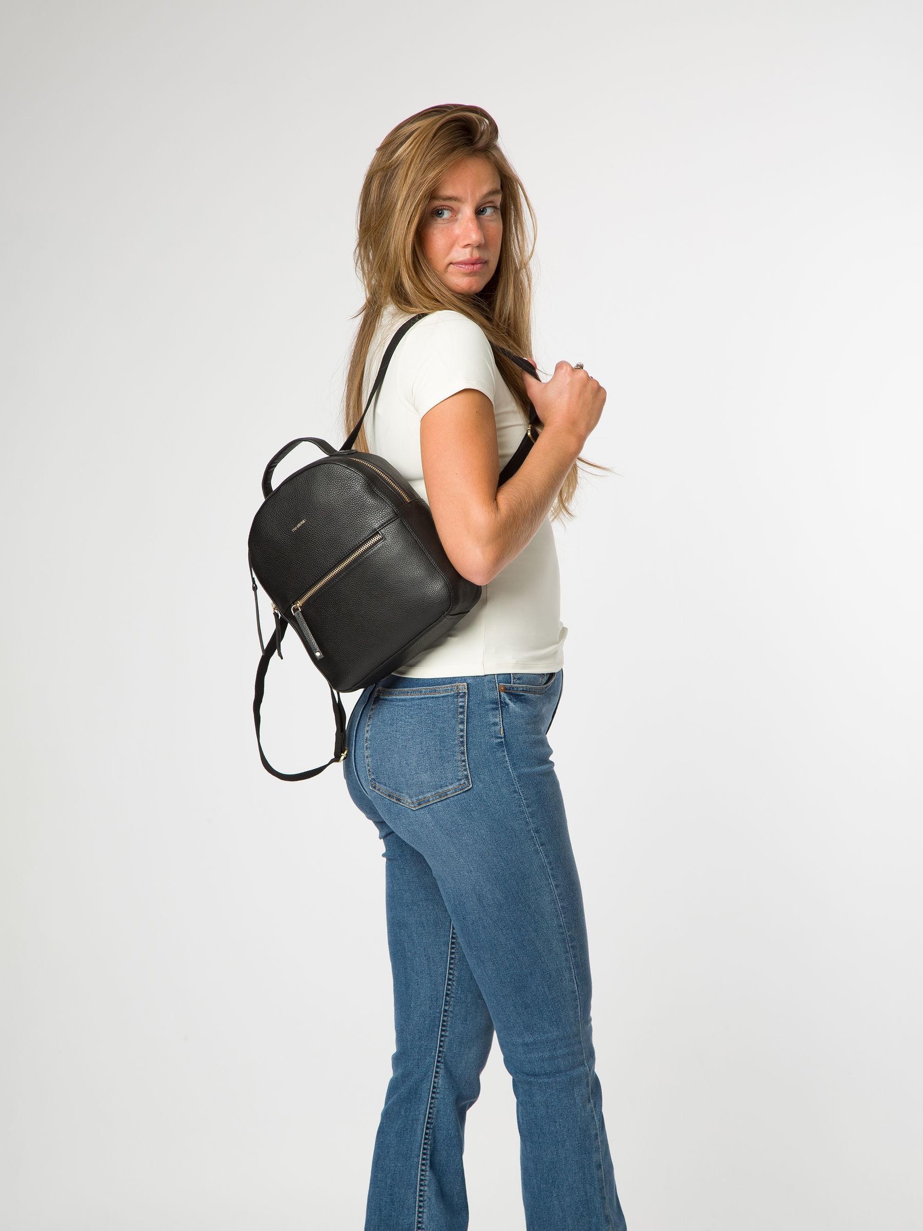 Pure Luxuries London Women's Black Sophia Leather Backpack