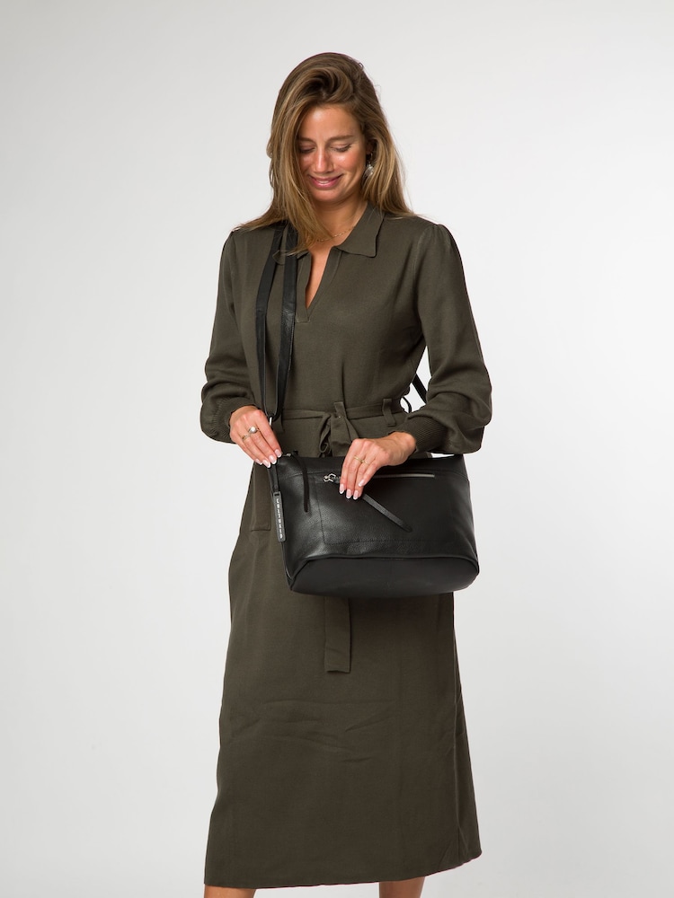 Cultured London Ondine Leather Shoulder Black Bag - Image 7 of 7 Cultured London Ondine Leather Shoulder Black Bag - Image 7 of 7