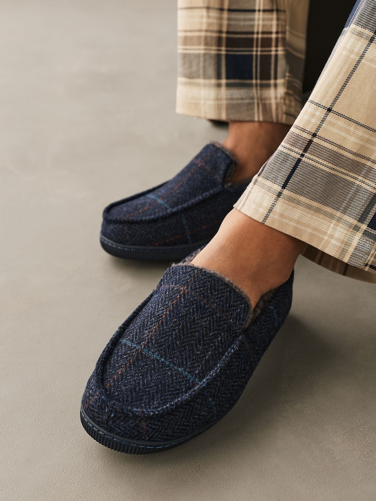 Navy Apron Slippers - Image 2 of 7