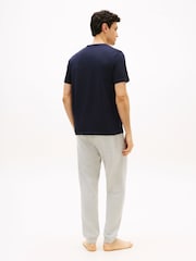 Tommy Hilfiger White Signature Crew Neck T-Shirts 3 Pack - Image 6 of 7