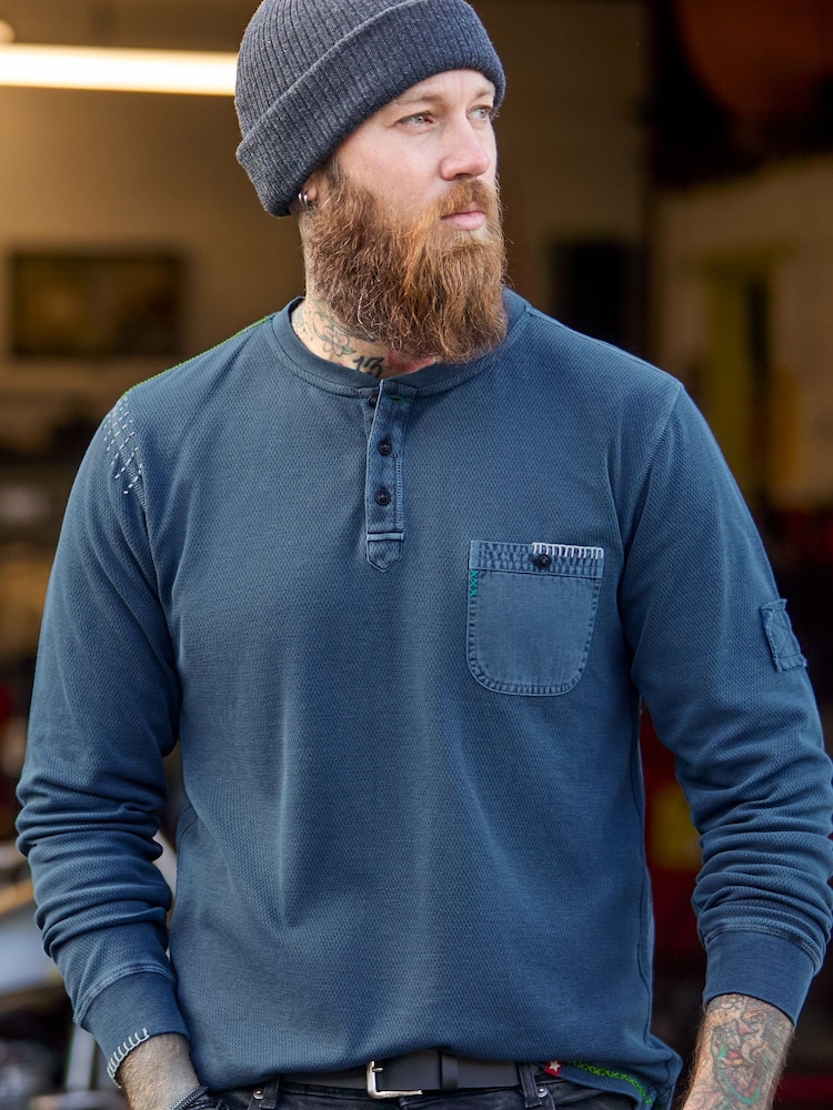 Joe Browns Wonderful Waffle Customised Henley T-Shirt - Bilde 2 av 8 Joe Browns Wonderful Waffle Customised Henley T-Shirt - Bilde 2 av 8