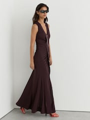 Reiss Grape Burgundy Scarlett Crepe-Jersey Zip-Detail Ruched Maxi Dress - Image 4 of 7